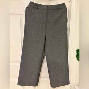 ARITZIA The Effortless Pant Cropped - Grey - Size 6